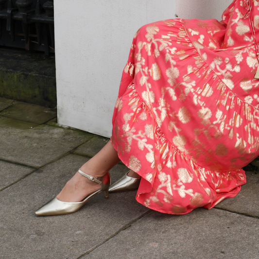 gold heels, gold court shoes