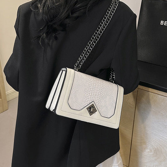 white leather bags, white crossbody bag, Trendy women's crossbody bag, Stylish purse