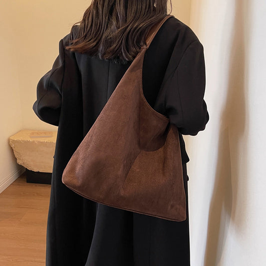 women's slouchy shoulder bag, soft faux suede handbag, women's faux suede slouchy shoulder bag, brown slouchy bag, brown handbag