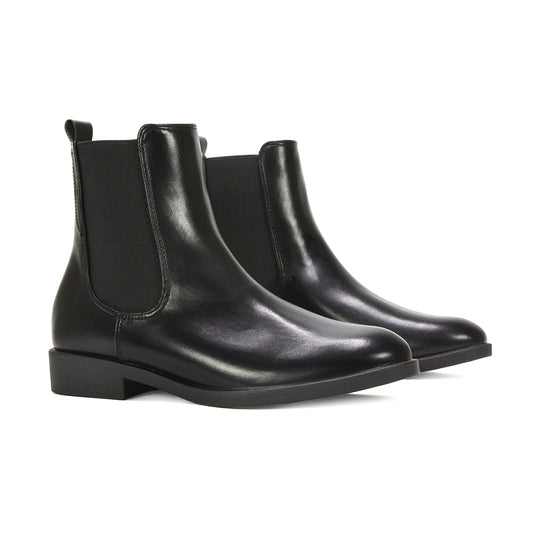 black Chelsea boots, black Chelsea boots elastics, Chelsea boots with elastic sides, Women's Chelsea ankle boots