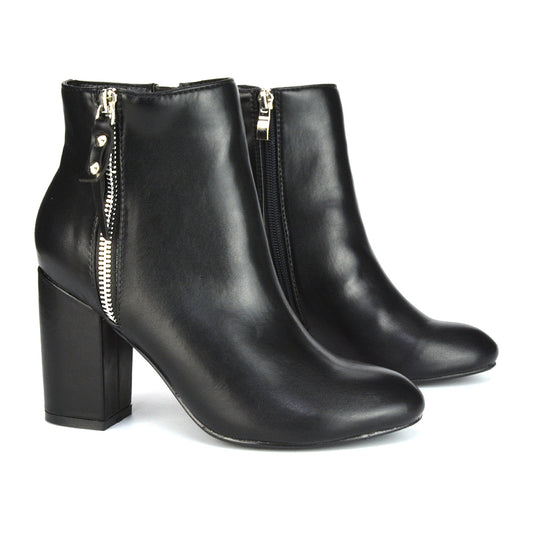 | XY London | chelsea boots in black ,heeled booties,black block heel boots,ladies black boots