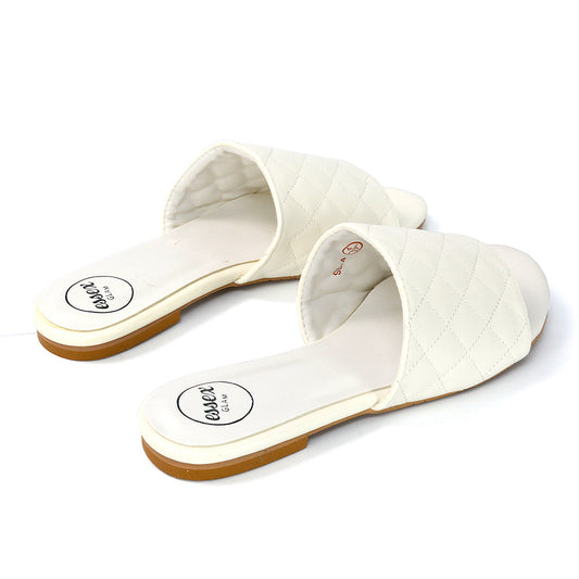 White | XY London | White Quilted Strap Sandals,White Quilted Flat Sliders,White Sliders Women,White Sliders,White Quilted Sliders