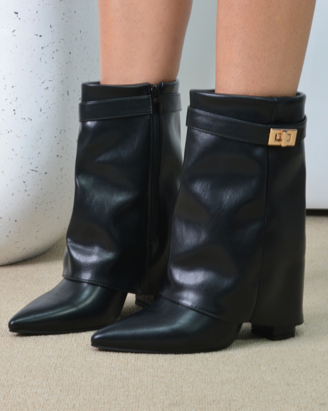 Boots / Faux Leather