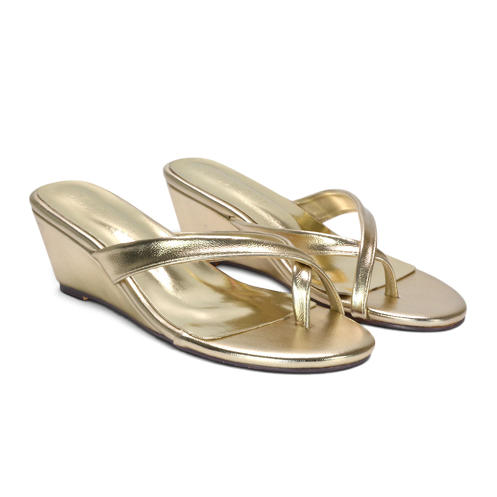 strappy wedge sandals, casual strappy wedge sandals with toe post, metallic gold wedge sandals
