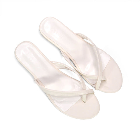 white minimalist wedge sandals, white beach wedge sandals, white holiday sandals, heeled wedge sandals