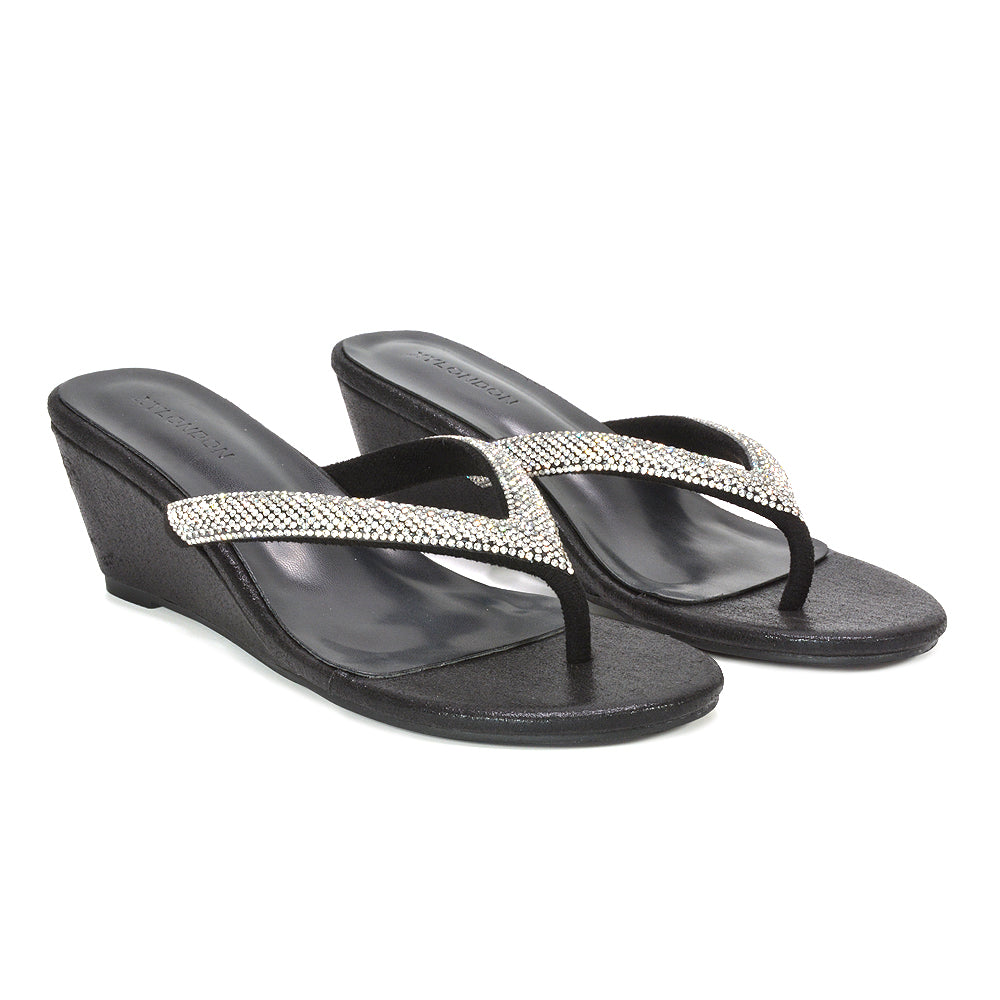 affordable black sparkle sandals for ladies, black sparkly platform flip flops with comfort sole, black low heel sandals for summer holidays, women’s black sparkly low wedge heel sandals