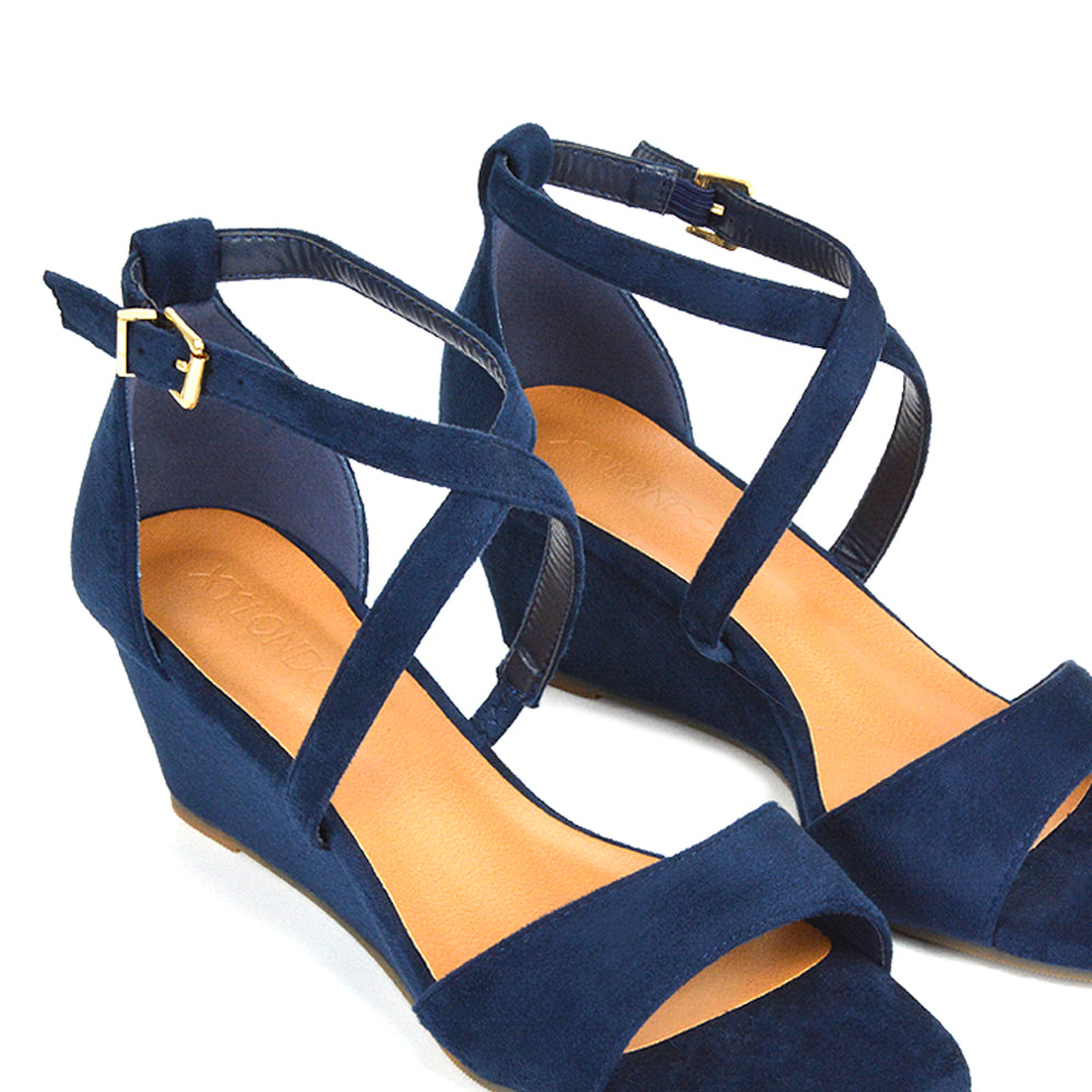 navy holiday heels, navy wedge heels for holidays, holiday heels, wedge heels for holidays