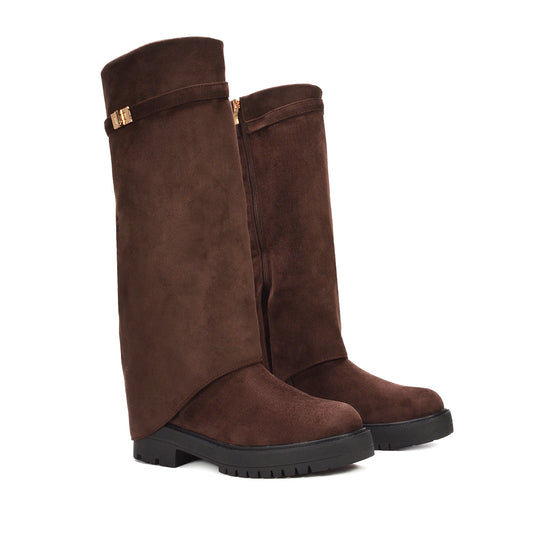 brown chunky boots, brown biker boots, chunky boots, biker boots, going out boots, affordable luxury boots, cold weather boots, modern silhouette boots