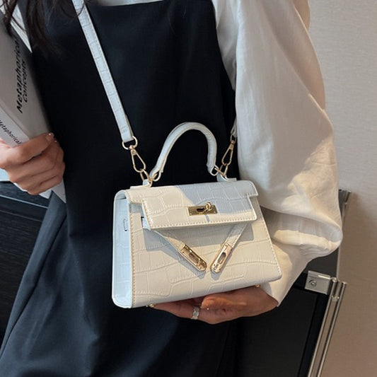 white shoulder bag, white crossbody shoulder bag, shoulder bag, crossbody shoulder bag