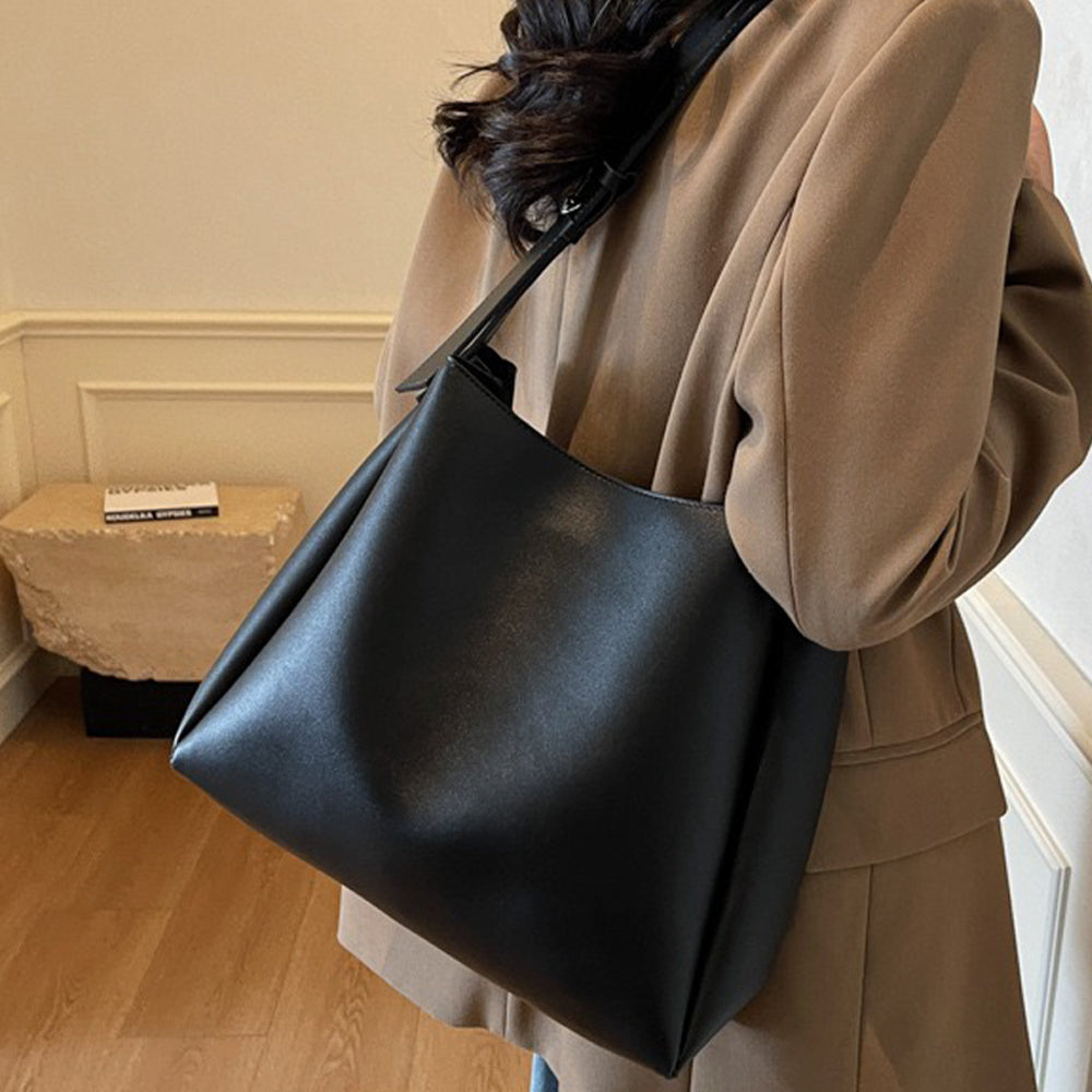 black zip closure bag, black tote bag, women's black tote bag, zip closure bag, tote bag, women's tote bag