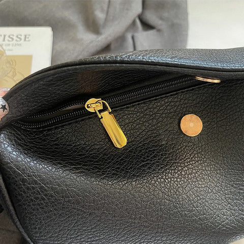 black zip up handbag