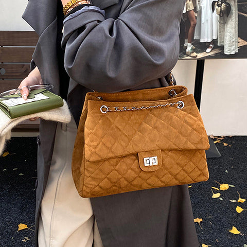 quilted crossbody bag, ladies shoulder bag, women’s evening shoulder bag, ladies party handbag, women’s stylish chain strap shoulder bag, ladies tan shoulder bag, tan chain strap handbag