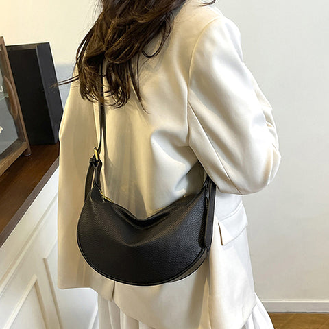 crescent shoulder bag for women, minimalist crescent shoulder bag for women, women's shoulder purse, women's black crescent handbag