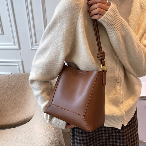 vintage faux leather handbag, everyday faux leather tote bag for women, shoulder purse for women, tote crossbody bag, tote crossbody strap bag