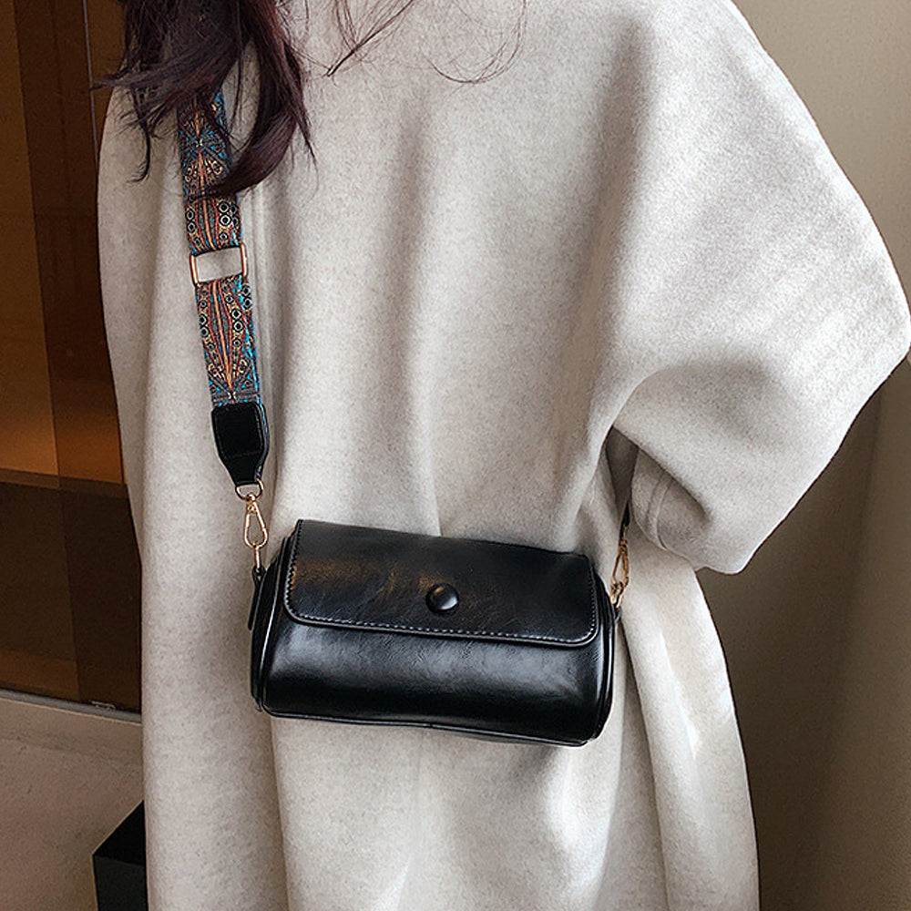 structured shoulder handbag women, everyday structured crossbody handbag women, stylish women's handbag, black structured handbag, black structured bag