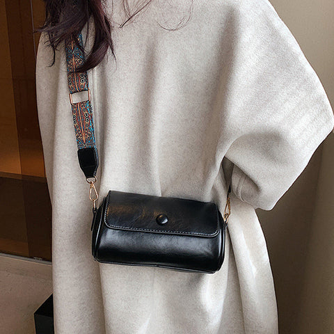 structured shoulder handbag women, everyday structured crossbody handbag women, stylish women's handbag, black structured handbag, black structured bag