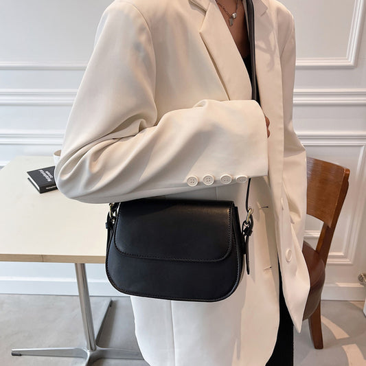 mini shoulder bag women, stylish mini crossbody bag for women, women’s mini purse, black shoulder bag, black mini bag 