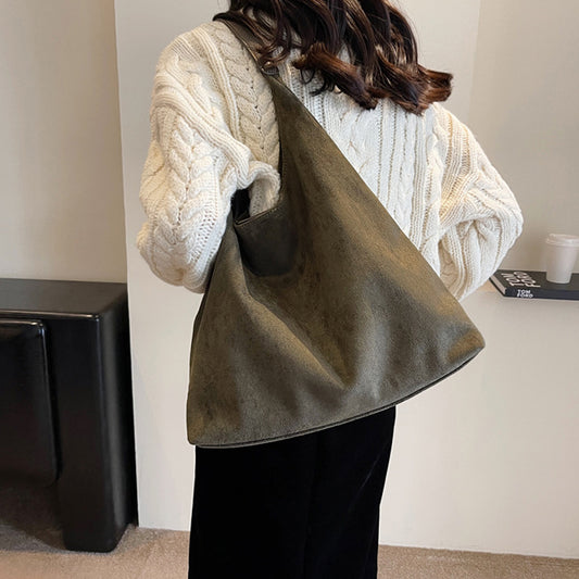 faux suede shoulder bag, casual shoulder bag for women, stylish slouchy handbag with adjustable strap, green tote bag, green shoulder bag