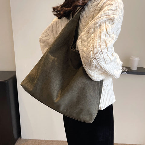 faux suede handbag, women's fashion shoulder bag, everyday women's slouchy handbag, green slouchy shoulder bag, green slouchy tote bag