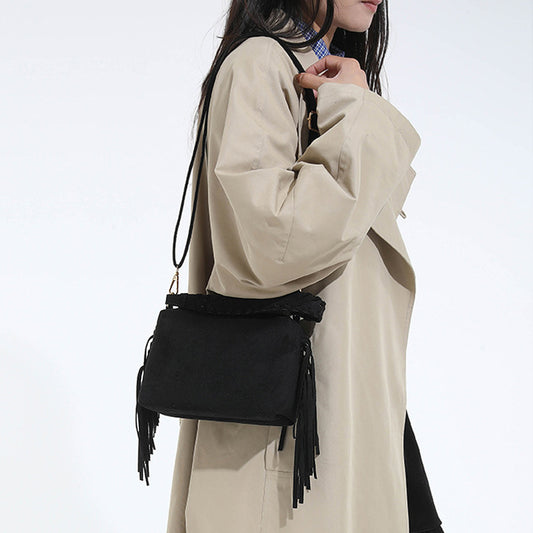 western fringe shoulder bag, boho tassel handbag, boho western shoulder bag with tassels, festival handbag, black western bag 