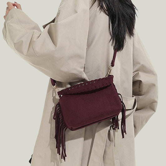 western fringe shoulder bag, boho tassel handbag, boho western shoulder bag with tassels, festival handbag, burgundy western bag 