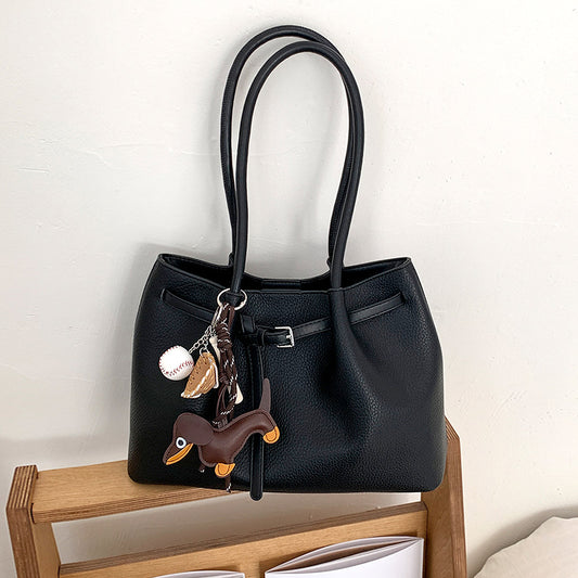 women's tote shoulder bag, everyday tote bag for women, women's tote shoulder bag with charm, black handbag, black tote bag