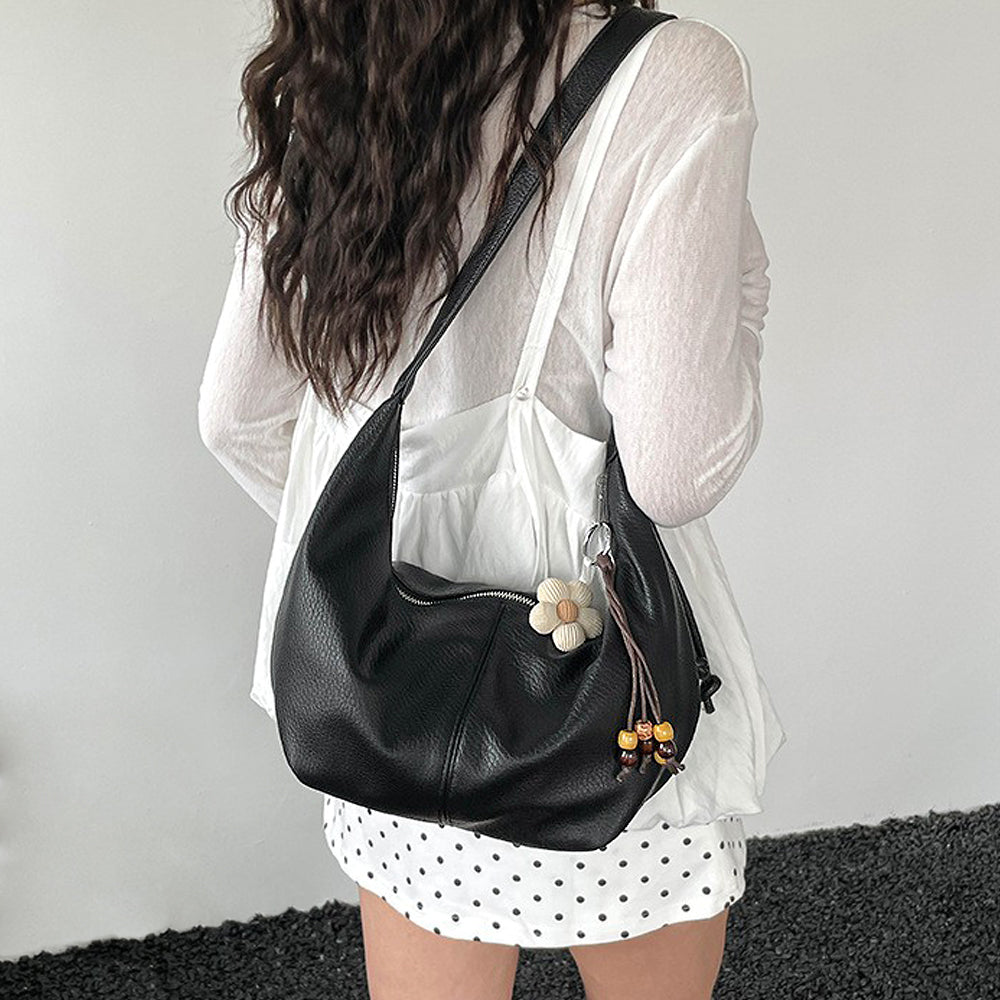 XY London Handbags New Arrivals – Women’s Stylish Bags Collection 5 BAG66black1