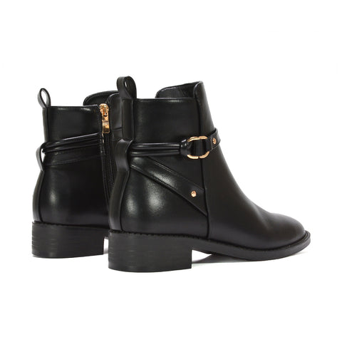 black autumn boots, black winter boots, transitional boots for fall, fall fashion boots, trendy boots for women