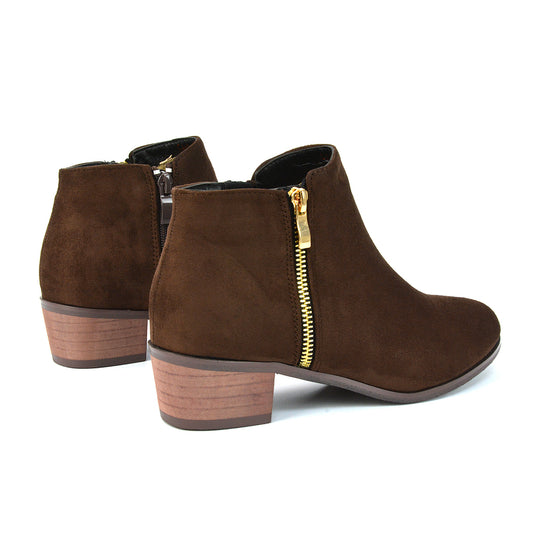 Brown | XY London