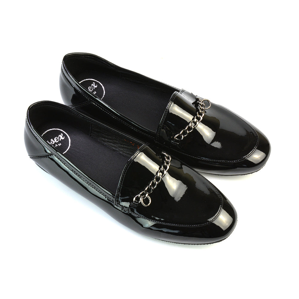 Women’s loafers with gold chain, Women’s leather-look loafers, Loafers for formal and casual outfits, School uniform shoes for girls

