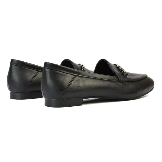 Women’s loafers with gold chain, Women’s leather-look loafers, Loafers for formal and casual outfits, School uniform shoes for girls