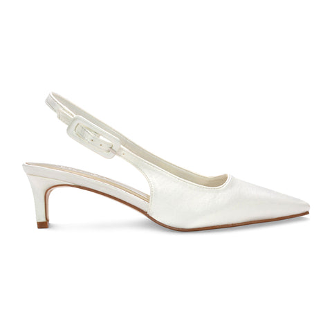 Ivory satin heels, Satin slingback shoes, Kitten heel slingback pumps, Bridal kitten heel shoes, Satin slingback kitten heels, Elegant bride shoes for ceremony, Wedding reception low heels