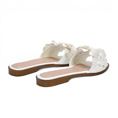 white floral slides, white summer slides for everyday comfort, white day-to-night summer sandals