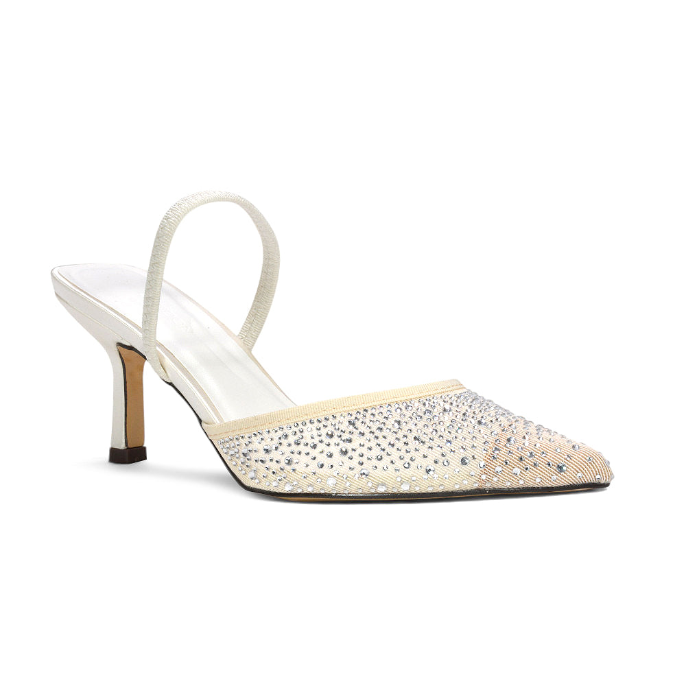 Elegant wedding shoes for brides, crystal embellished wedding shoes, bridal ceremony heels, ivory wedding shoes