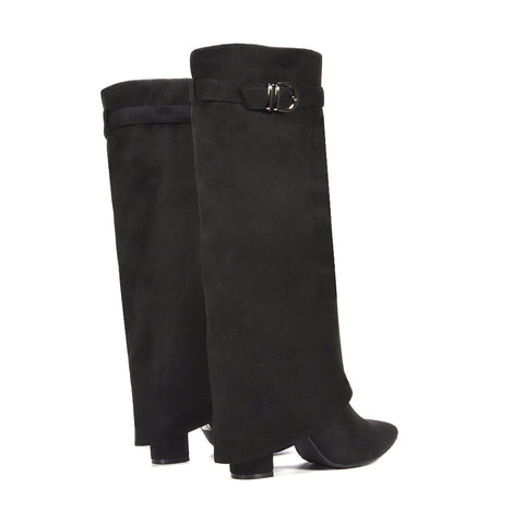 black knee high boots, black high heel knee high boots, Boutique style boots, On-trend women’s boots, Winter date night boots, Affordable women’s boots