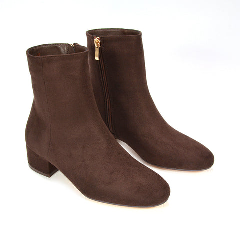 brown women’s Chelsea boots with comfortable low heel, women’s brown side zip Chelsea ankle boots, brown low heel ankle boots for women everyday wear, women’s brown Chelsea boots for casual outfits