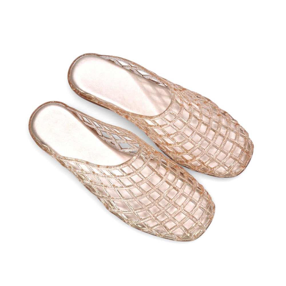 women’s jelly shoes, summer holiday slip on sandals, stylish beach sandals women, gold woven sandals, gold closed toe sandals