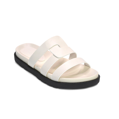 white beach vacation sandals, white strappy slide sandals women, stylish white strappy slip on sandals for beach and holidays