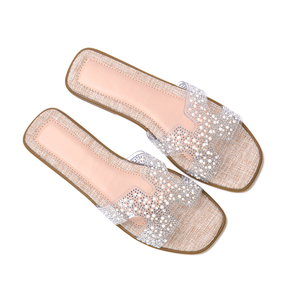 nude summer shoes, nude summer sandals, summer shoes, summer sandals, women's summer shoes, women's summer sandals, summer outfits, summer flat sandals