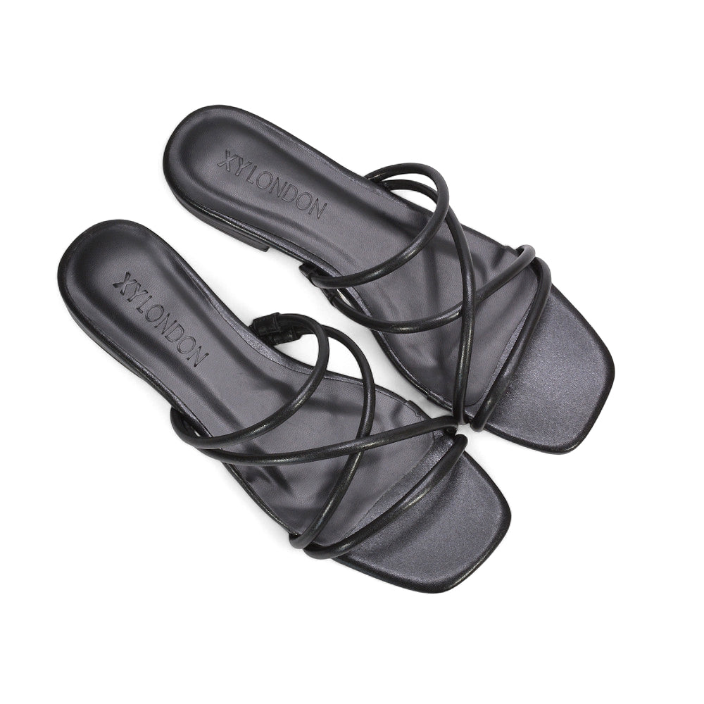black square toe sandals, black slip on sandals, square toe sandals, slip on sandals, women's sandals, women's flat sandals, chic flat sandals for warm weather