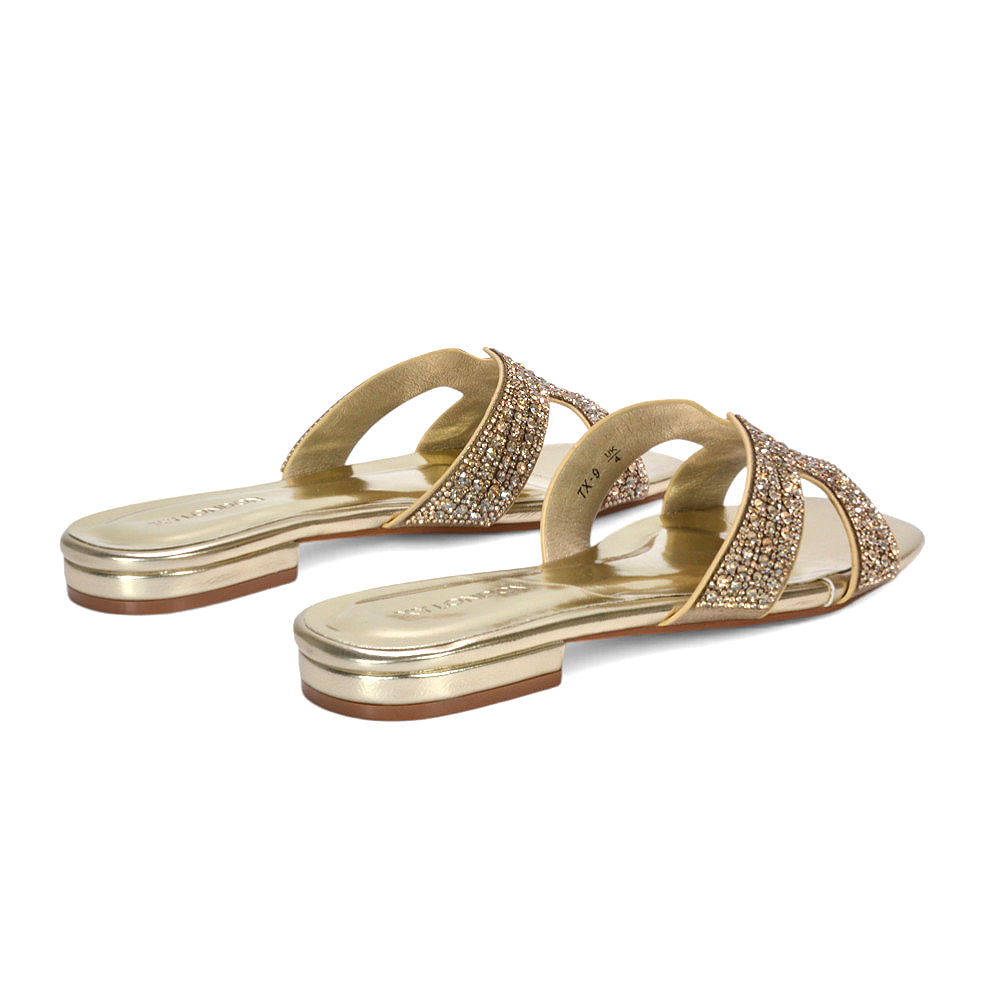 women’s slider sandals flat, beach slider sandals women, women’s lightweight summer sliders for beach and travel, gold strappy sandals, gold cut out strap sandals