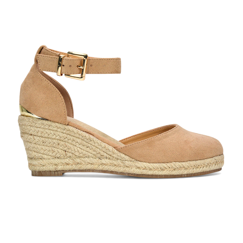 closed toe wedge sandals, breathable closed toe summer shoes, resort wear shoes women, comfortable summer wedges women, breathable fabric espadrilles, beige heels