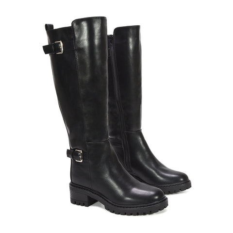 black chunky heel boots, classic black tall boots for women, best boots for cold weather outfits, boots for jeans and leggings outfits, chunky boots, biker boots, knee high boots, knee high biker boots, riding boots