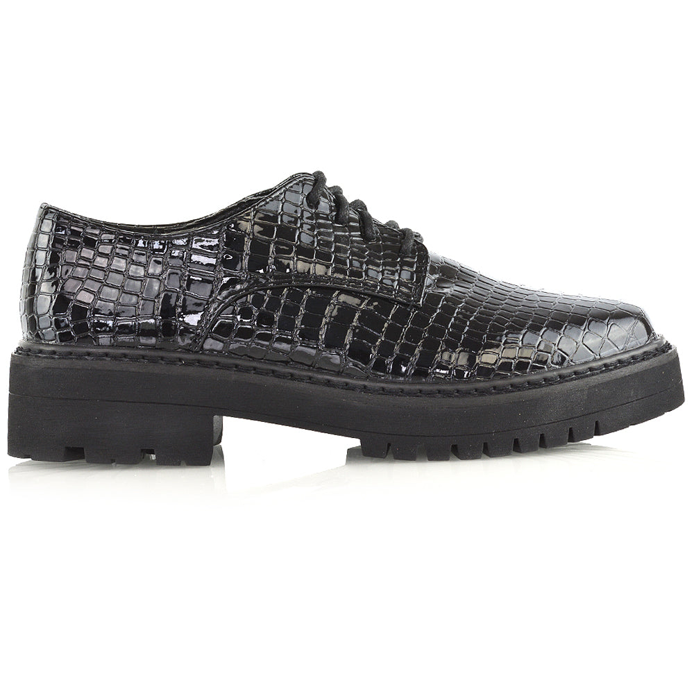 black croc | XY London | chunky sole brogues ,girls school shoes in black ,womens work shoes ,chunky shoes in black croc