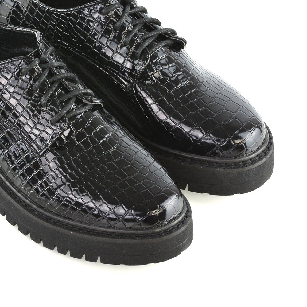 black croc | XY London | chunky sole brogues ,girls school shoes in black ,womens work shoes ,chunky shoes in black croc