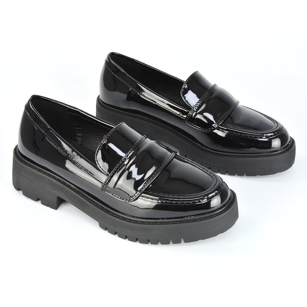 Black Patent UK 6 | EU 39 | US 8 | XY London