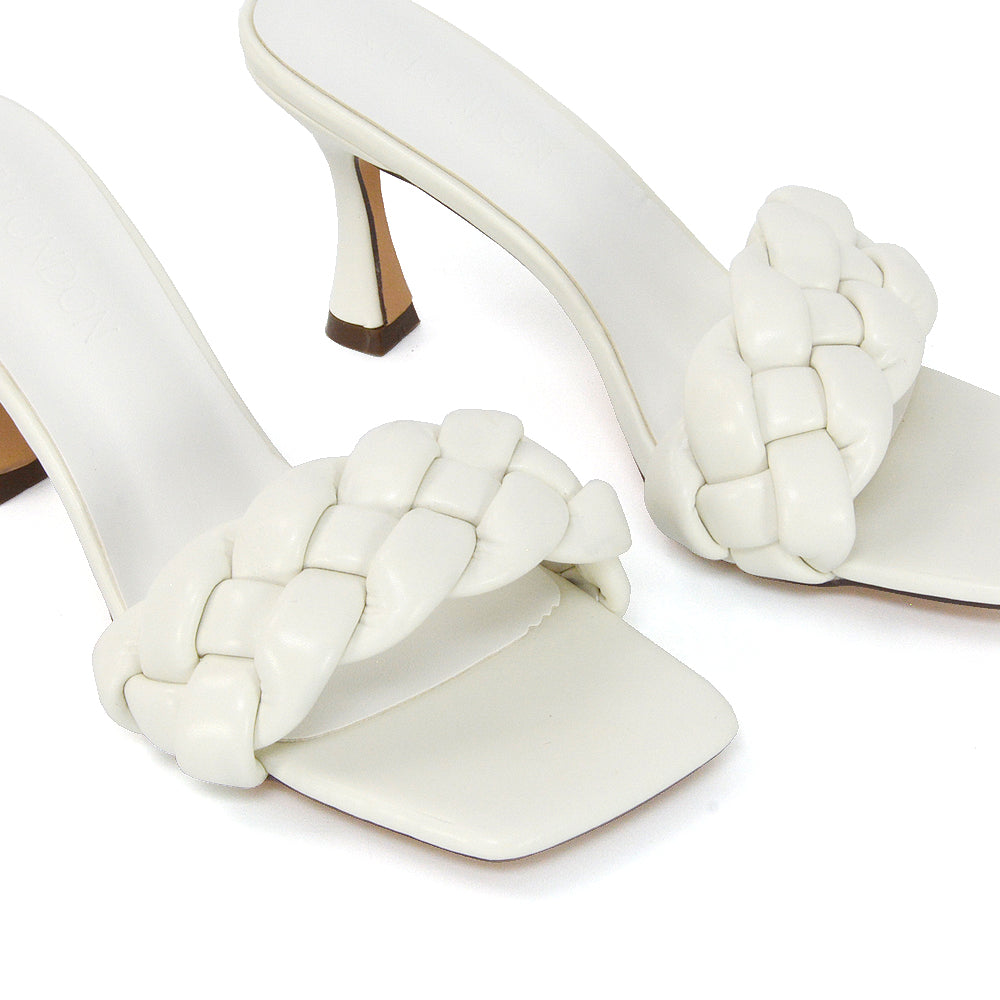 White UK 3 | EU 36 | US 5 | XY London