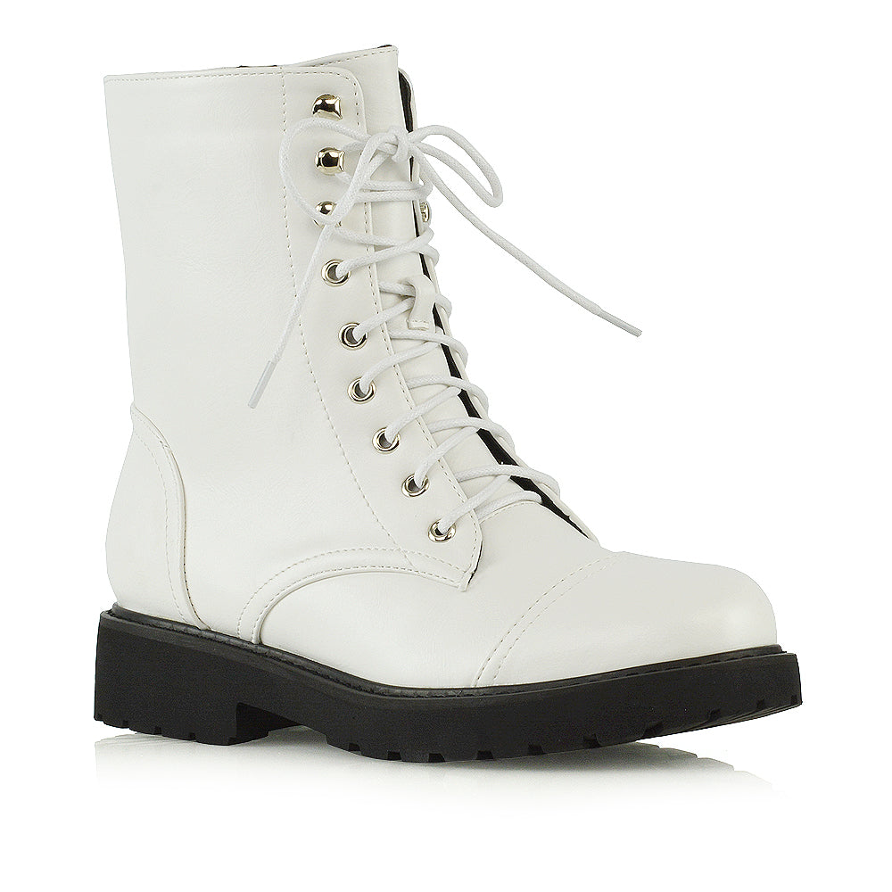 White UK 4 | EU 37 | US 6 | XY London