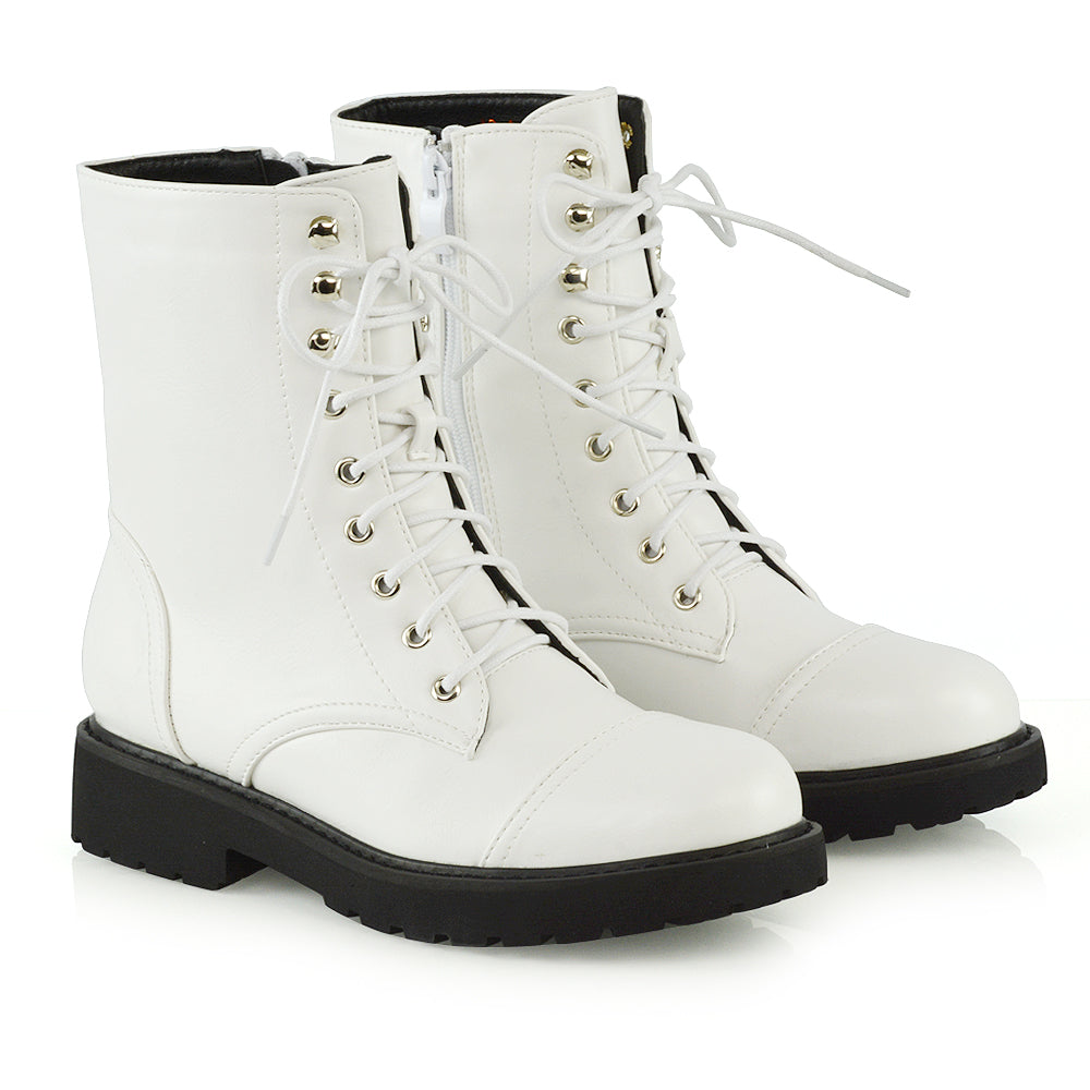 White UK 5 | EU 38 | US 7 | XY London