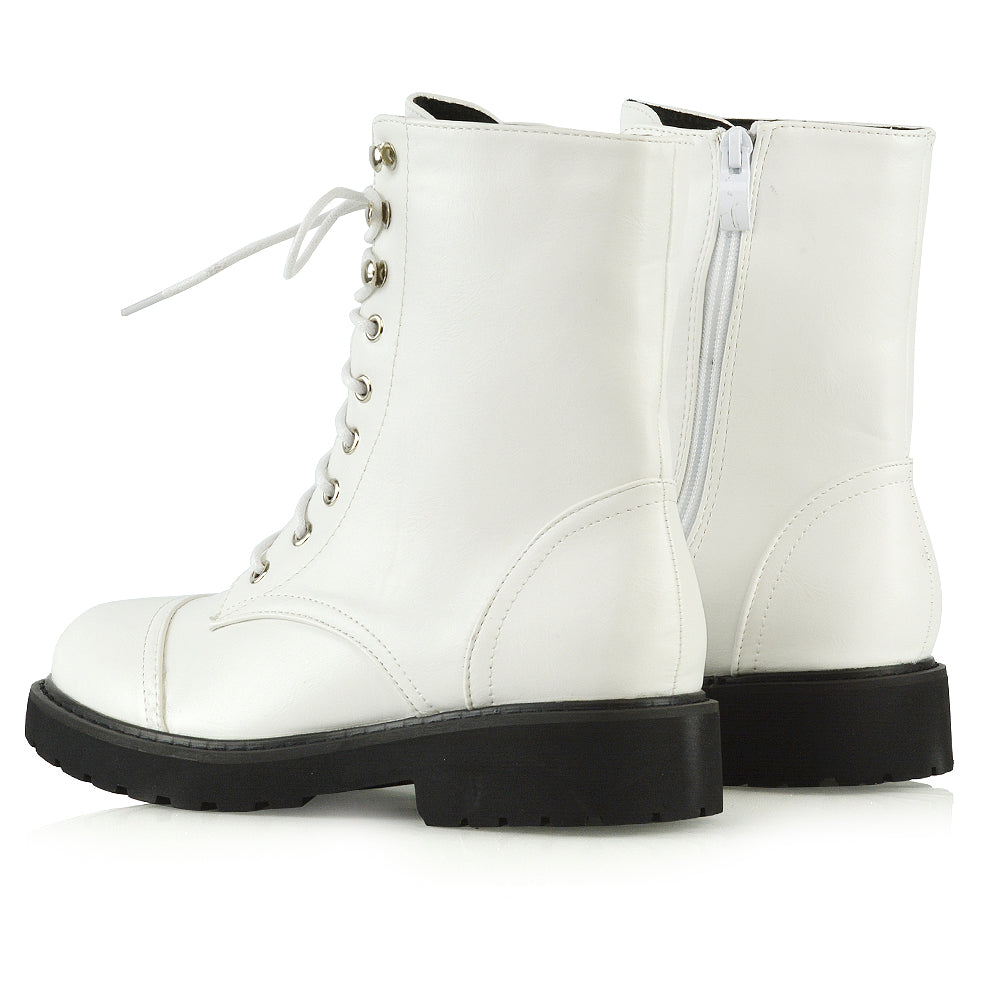 White UK 3 | EU 36 | US 5 | XY London